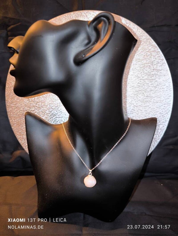 Kette mit Perle