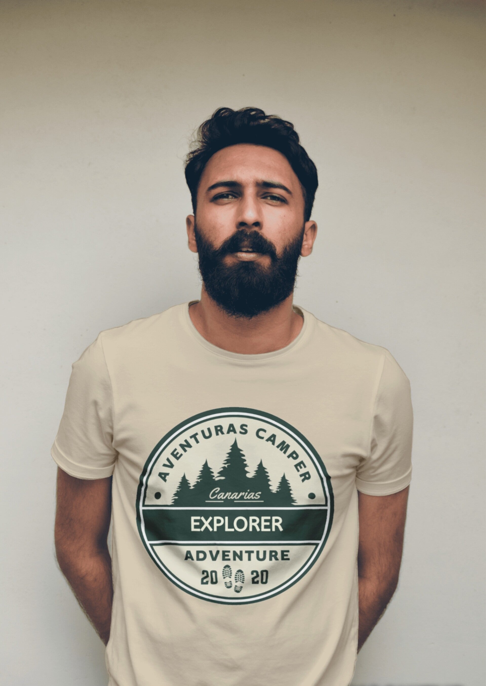 Camiseta aventuras camper explorer