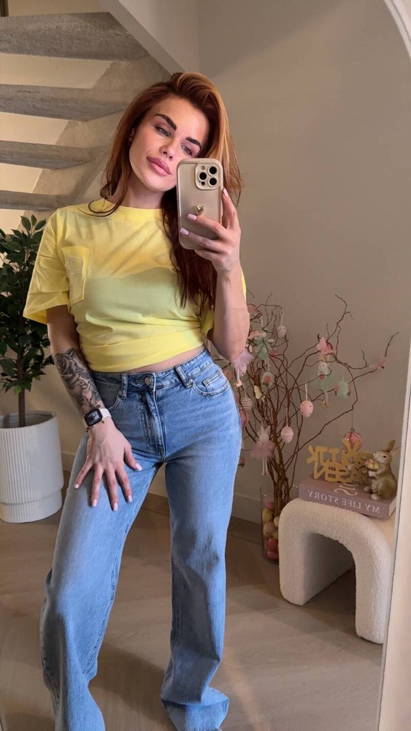 t-shirt yellow