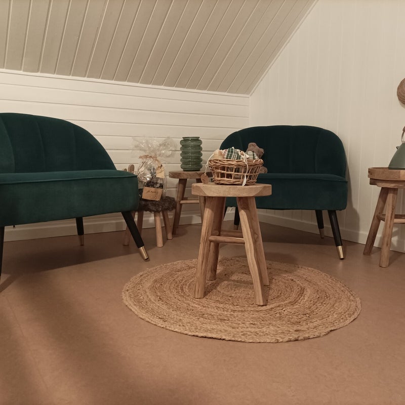 Espace salon  tisane et café offert 1er étage, et plateau tisane ou café