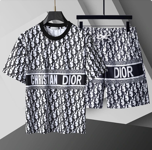 DIOR T-Shirt Suit