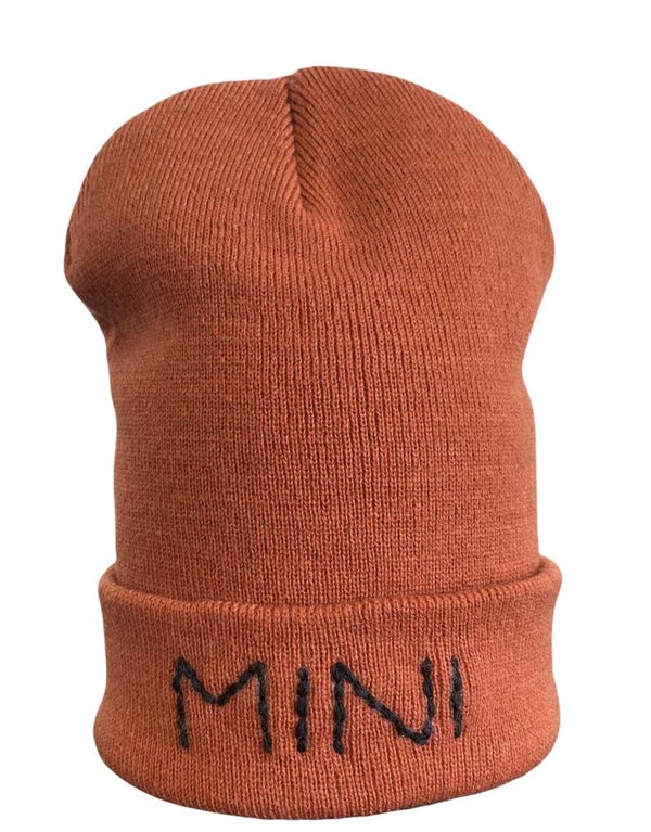 Beanie geborduurd MINI