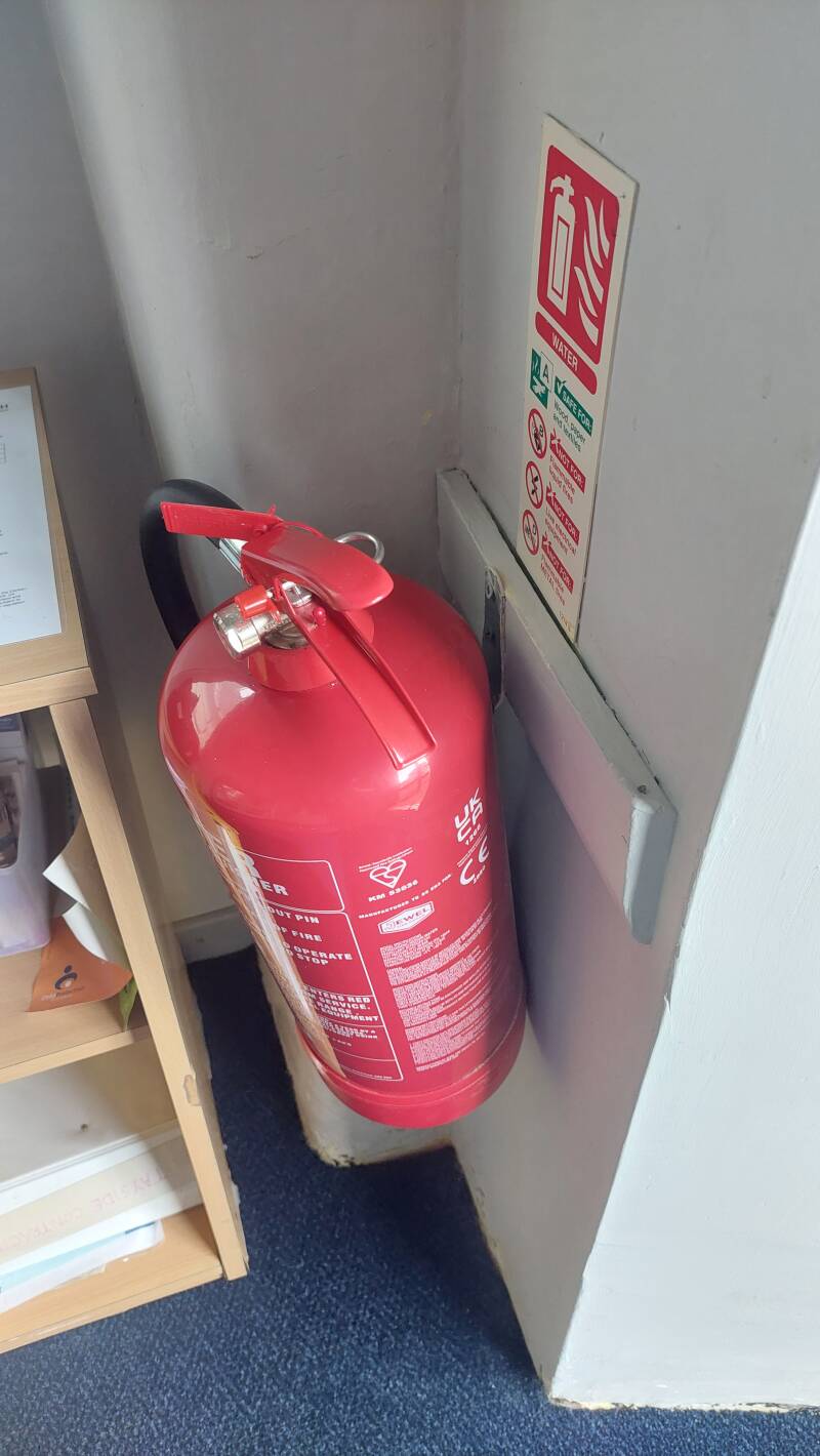 Fire extinguisher after cleaning 
