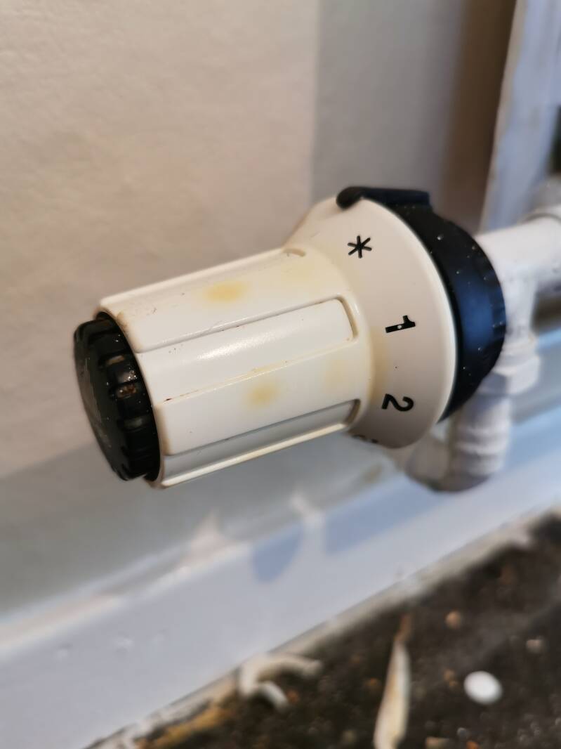 Cleaned radiator valve