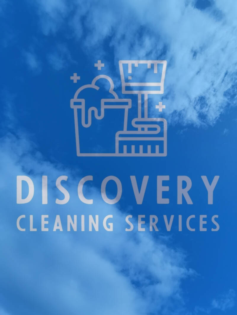 Discovery Cleaning Logo 2