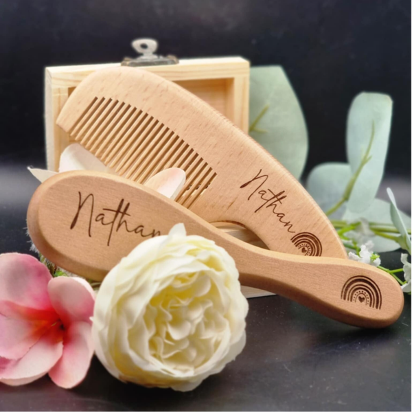 06. Brosse et peigne pour bébé - Borstel en kam voor baby