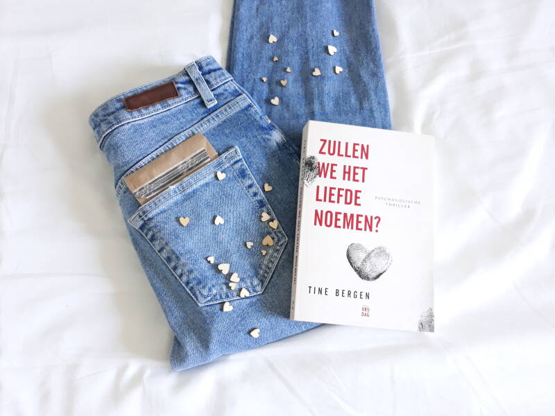 Recensie van Zullen we het liefde noemen - Tine Bergen - Uitgeverij Vrijdag | turnthepages.nl