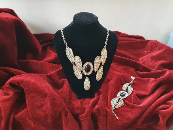 Set ketting en armband zilvergekleurd ligne 1