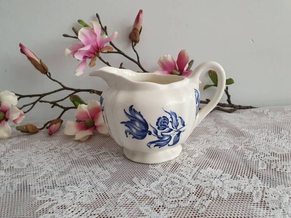 Melk/ Roomkannetje Petrus Regout - decor Bouquet Blue