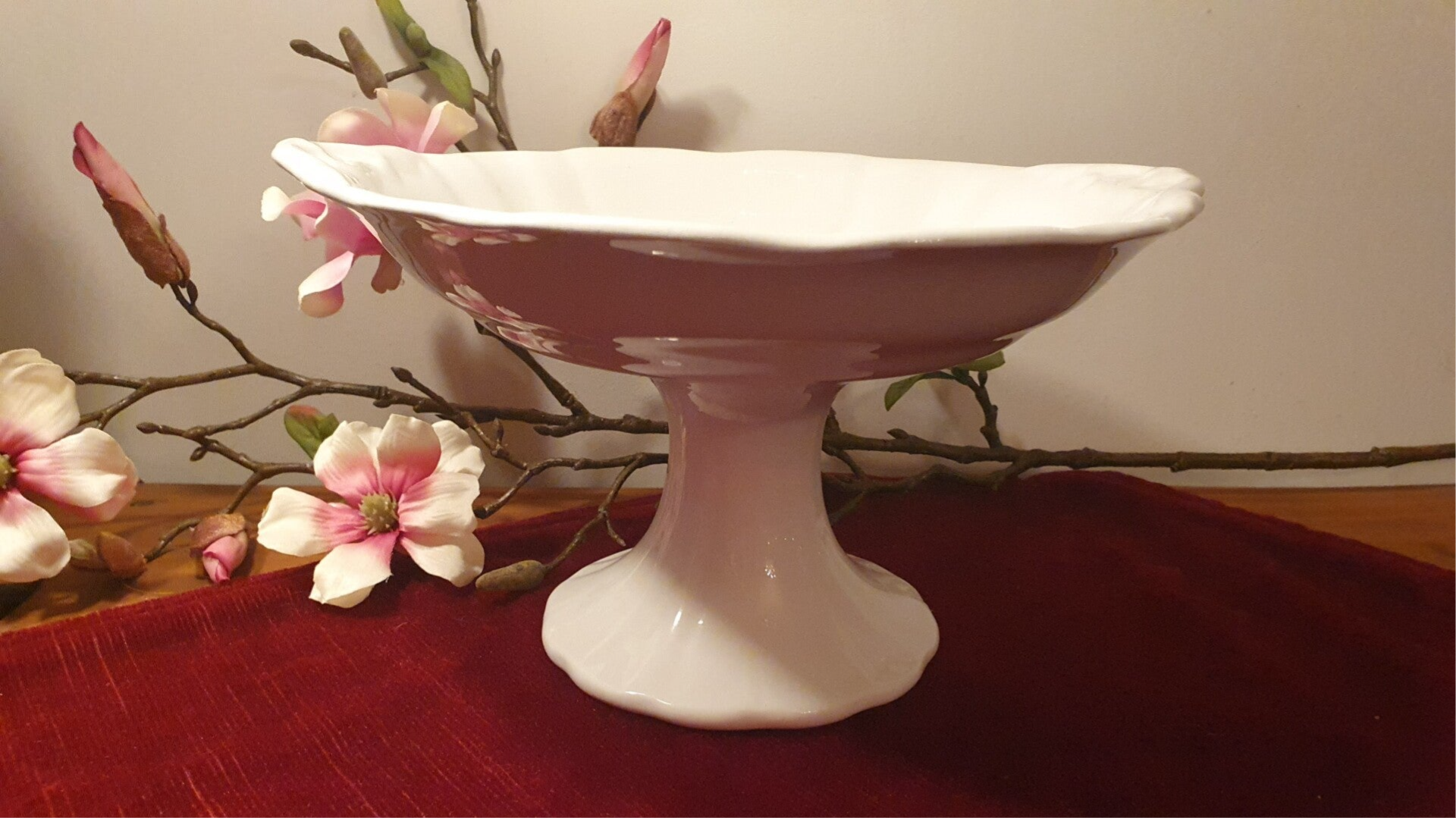 Schaal op voet/ Tazza- Société Céramique Maastricht - Wellington wit