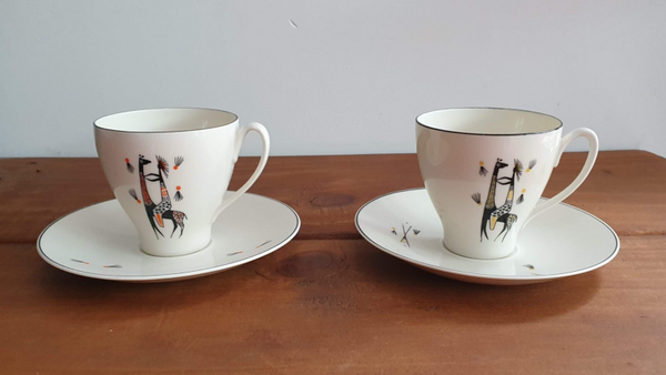 Kop en Schotel - Petrus Regout - Decor Giraffen in de stijl van Wim Visser