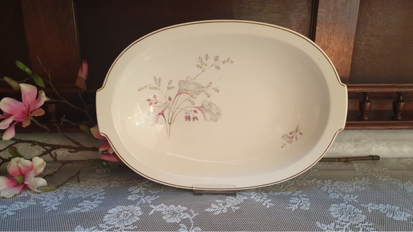 Broodschaal/ schaal - Petrus Regout - Decor Grijze bladeren met rose accenten