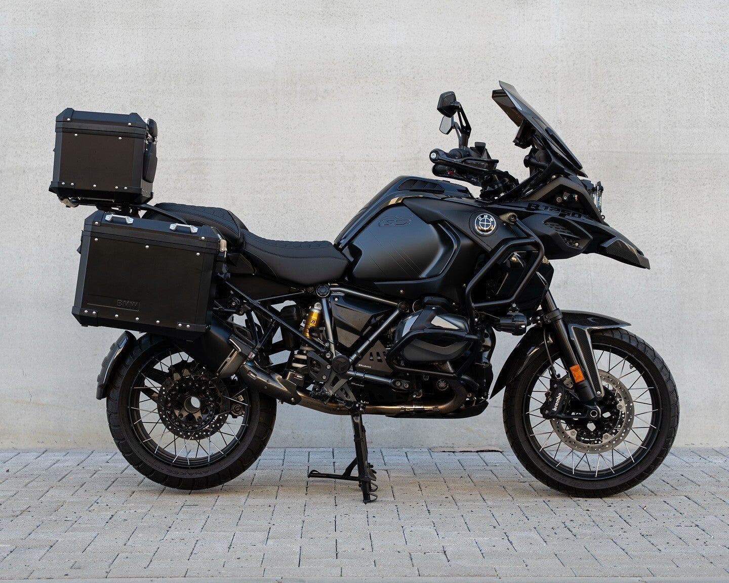 BMW R1250GS Adventure - Custom Carbon Edition