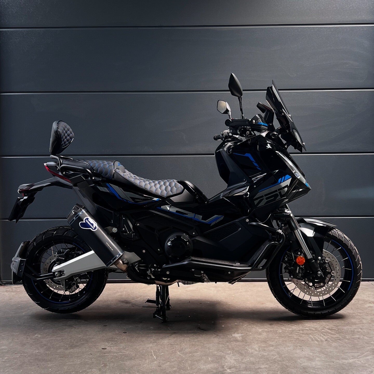 Honda X-ADV 750 custom 2025 - Nieuw 0 km - 5 jaar garantie