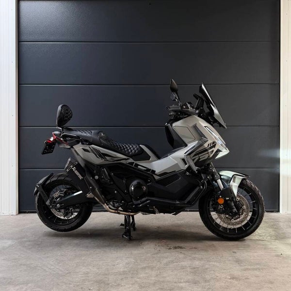 Honda X-ADV 750 Custom Grey 2025 - Nieuw 0 km - 5 jaar garantie