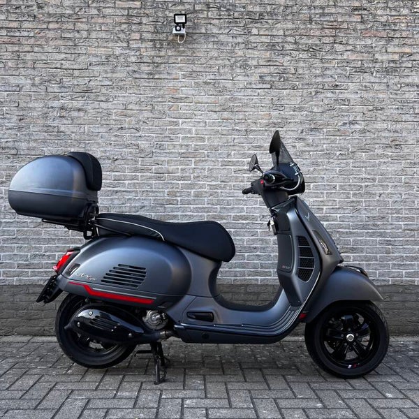 Vespa GTS 300 Super Sport - HPE 2021