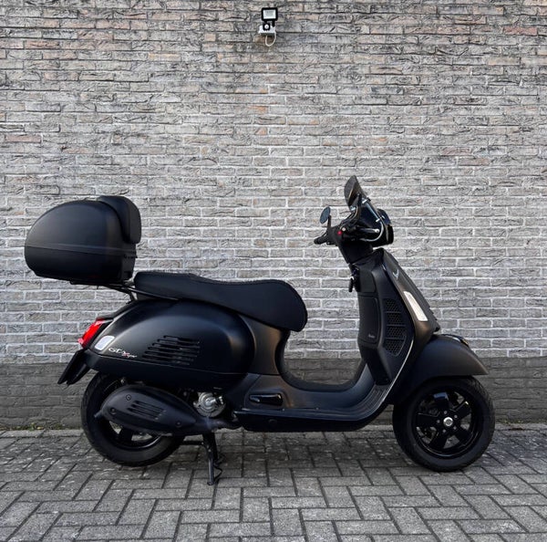 Vespa GTS 300 Super Sport - HPE 2020