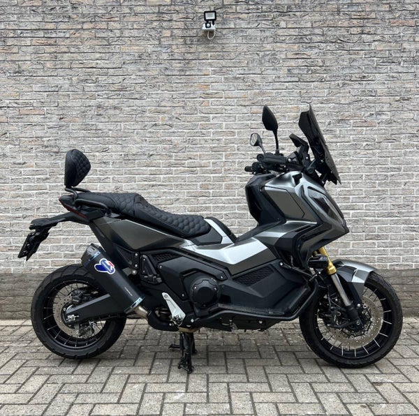 Honda X-ADV 750 custom - 2023 - Termignoni