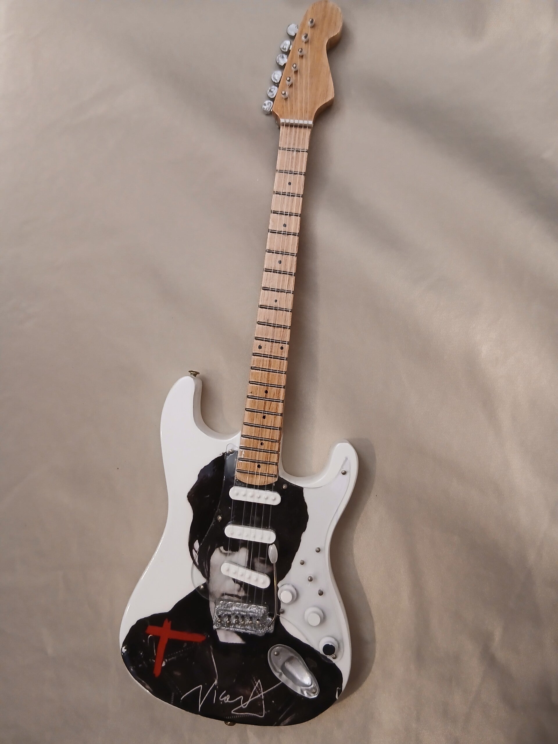 Guitare Indochine