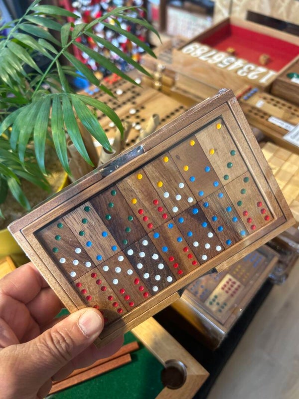 Dominos