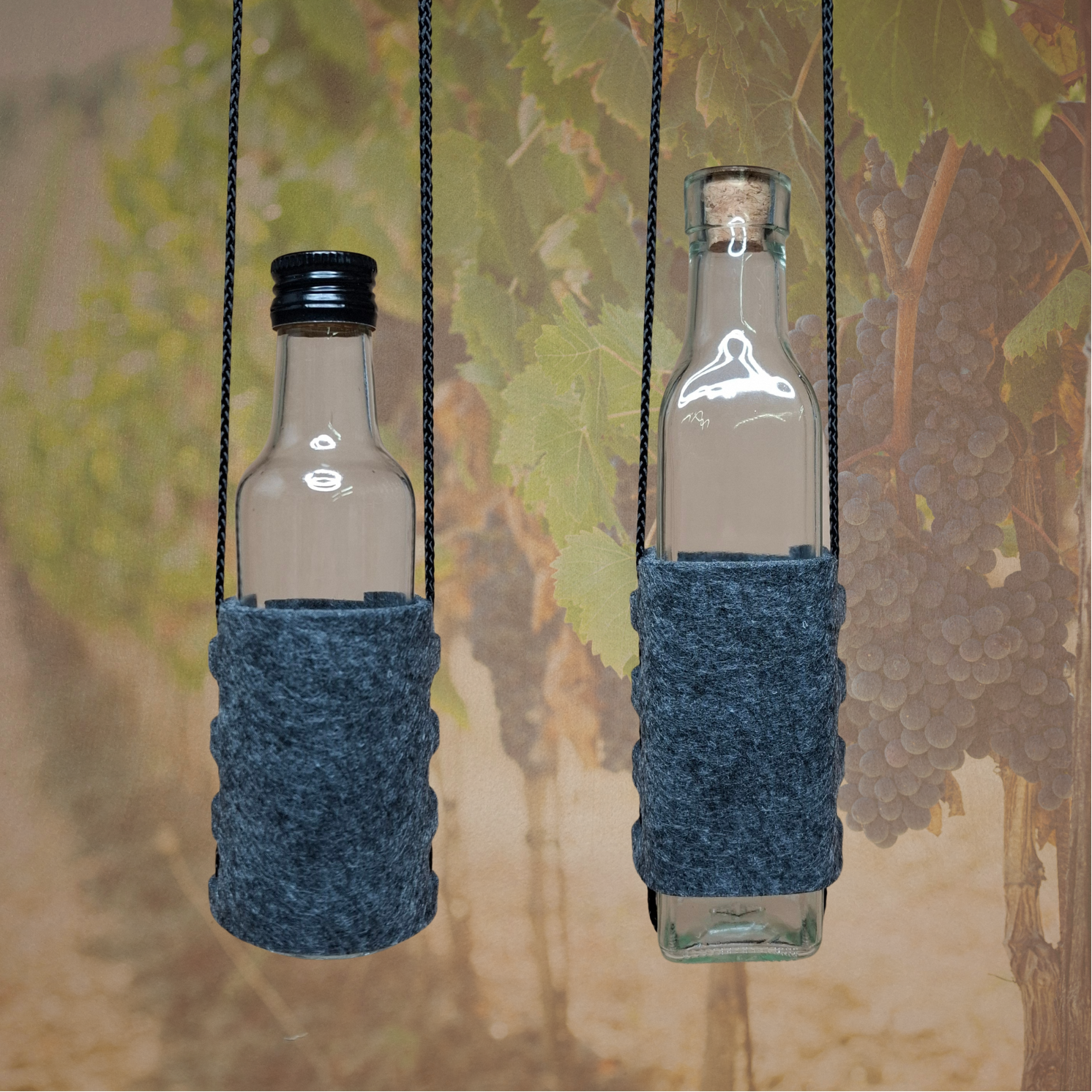 Glas Flaschen Halter zum Umhängen für Eckige oder Runde Flaschen von 14,5cm bis 16,5 cm Rundummaß  mit oder ohne Gravierung / DTF Druck