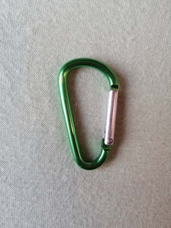 Karabijnhaak groen