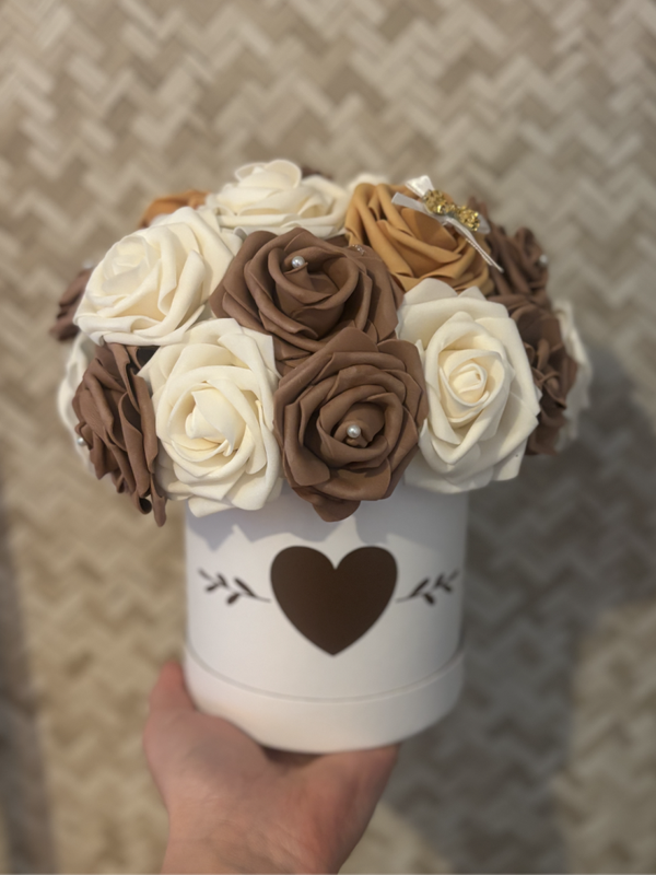 Pot personnalisable rose en mousse