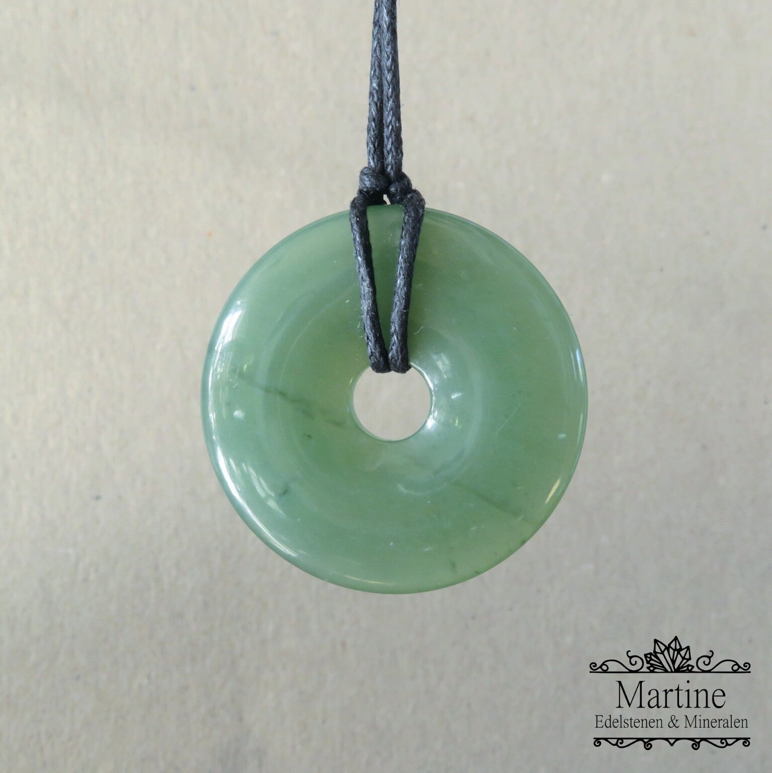 Groene Aventurijn donut hanger.