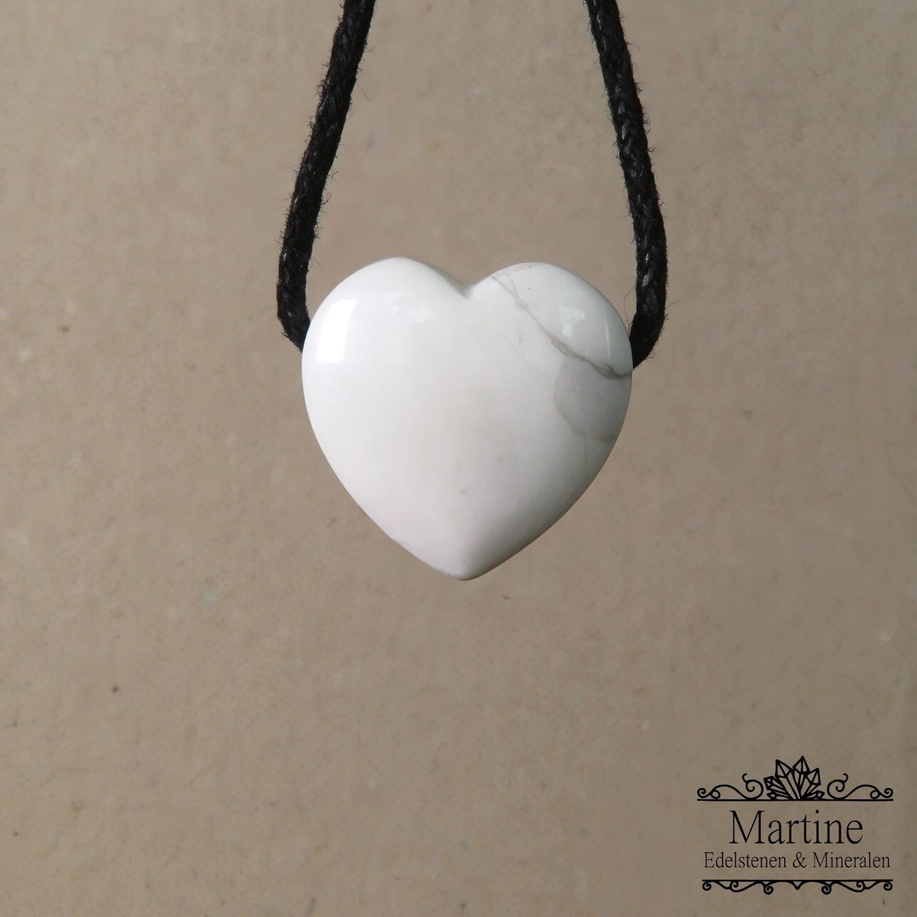 Howliet hanger hartje.