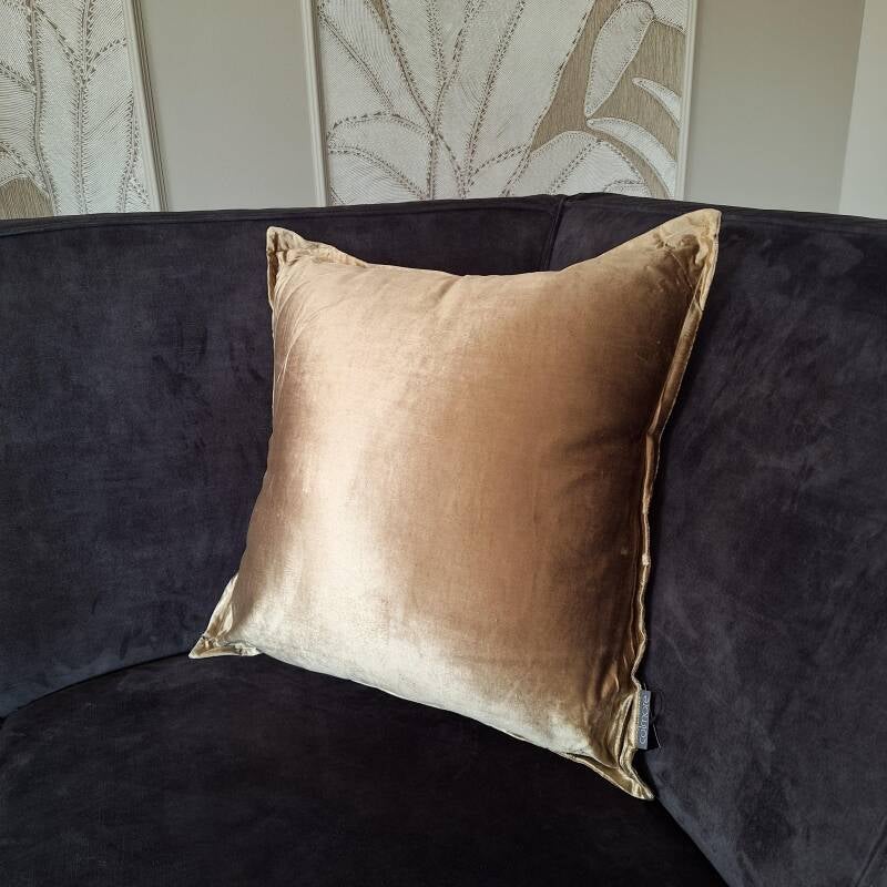 Luxe sierkussen fluweel | goud taupe