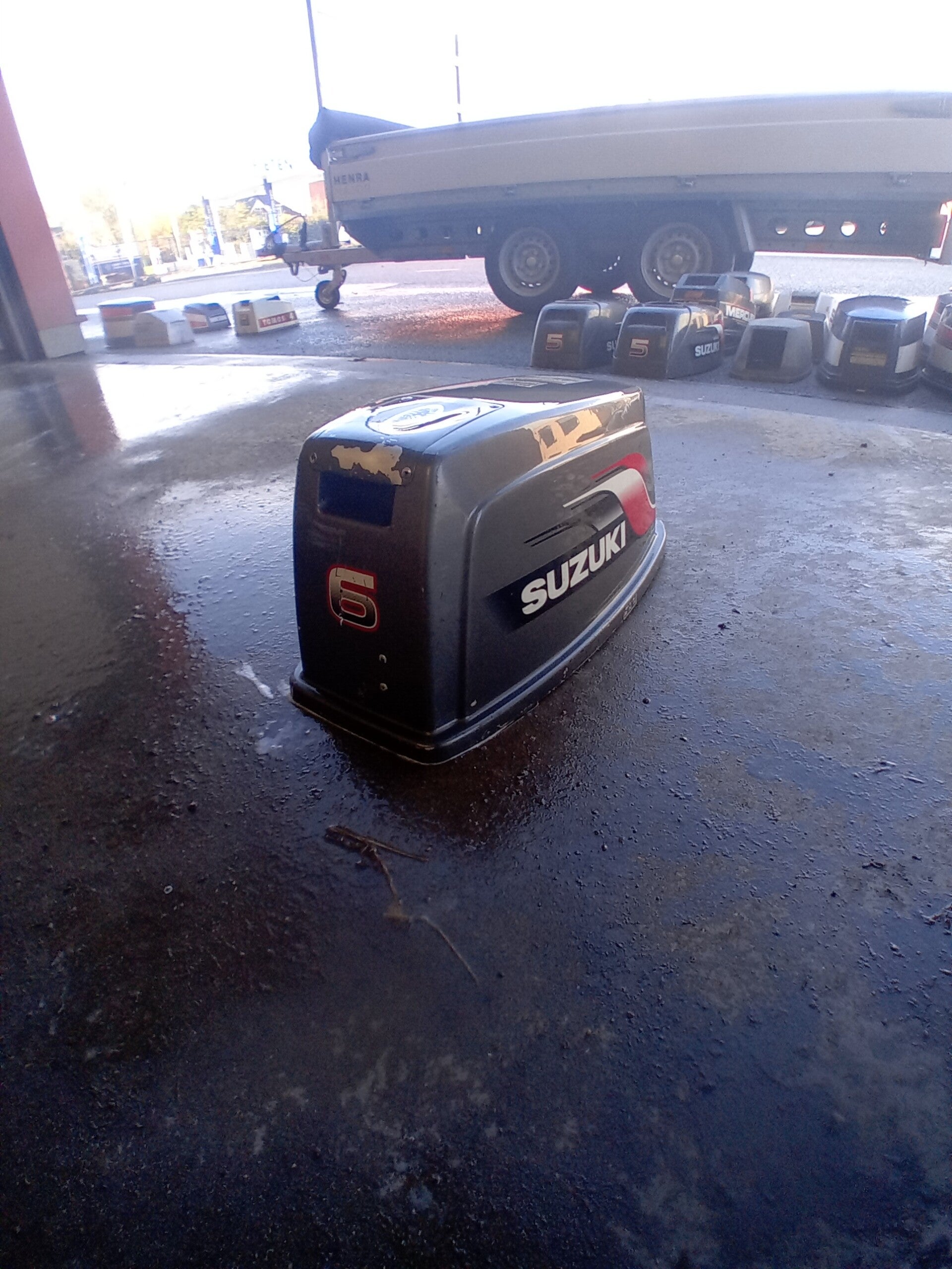 Suzuki 6 pk 2 takt 2 cyl buitenboordmotor kap