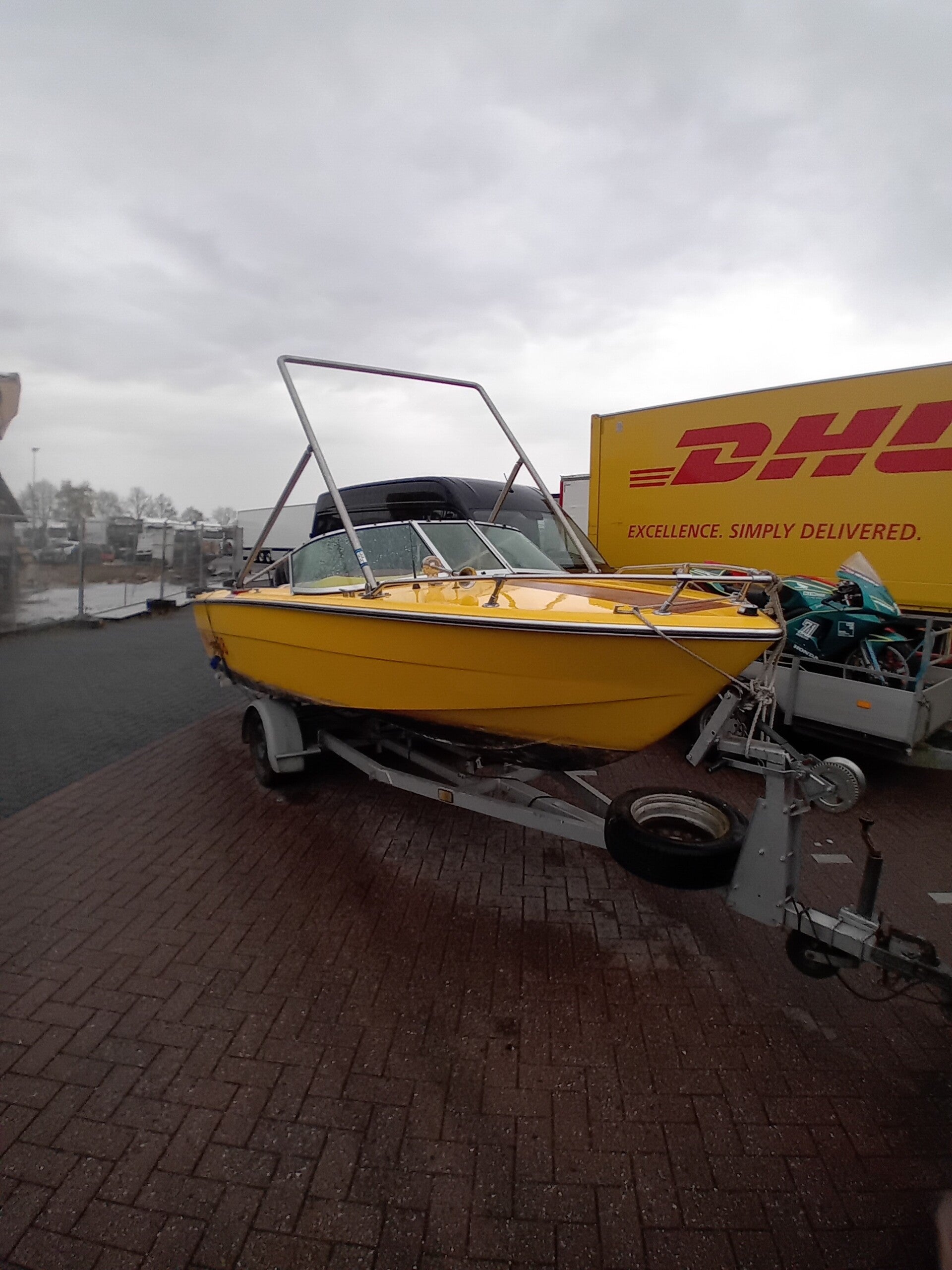 Speedboot 80 pk 2 takt mercury 4 cylinder met nette trailer