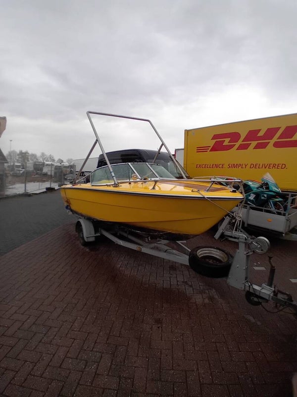 Speedboot 80 pk 2 takt mercury 4 cylinder met nette trailer