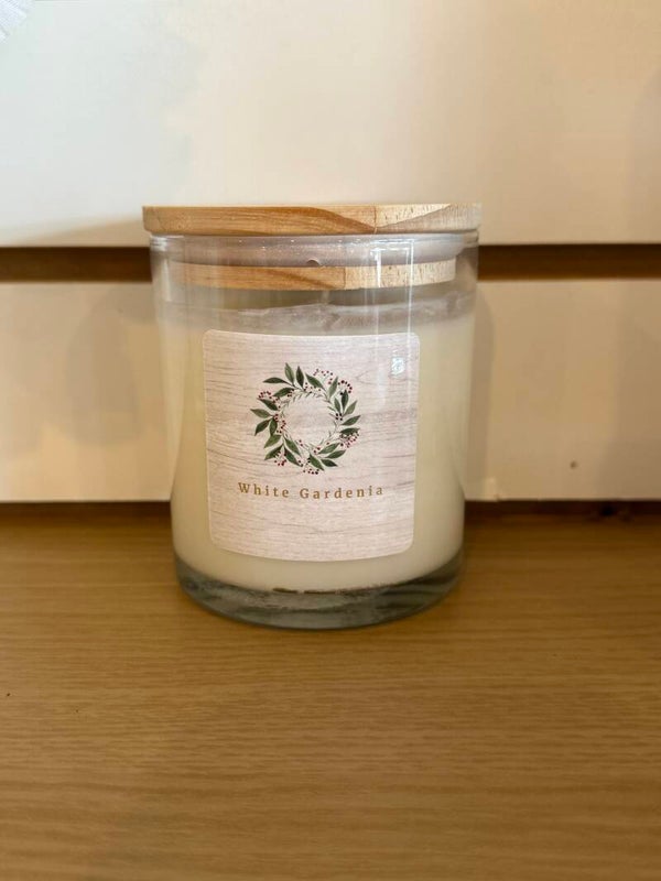 White Gardenia 10oz Candle