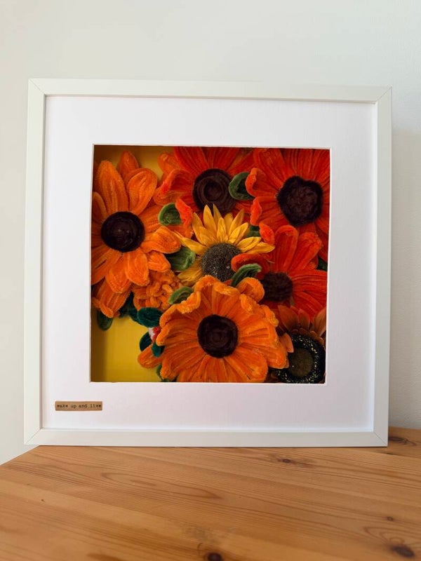 Large pipe cleaner flower boxed collection