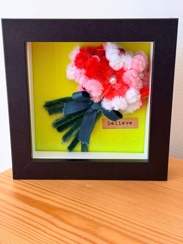 Small pipe cleaner boxed bouquet