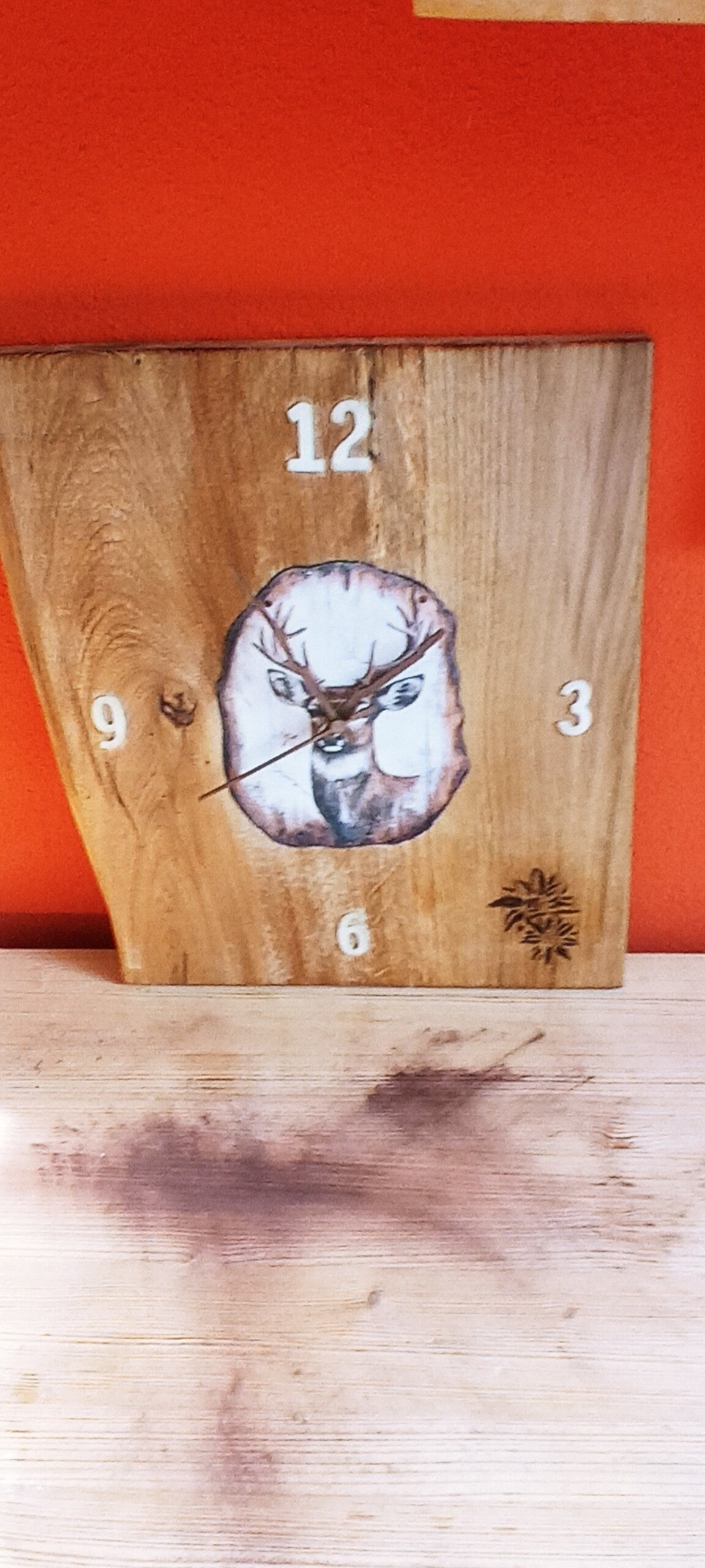 Wanduhr aus Eiche Altolz