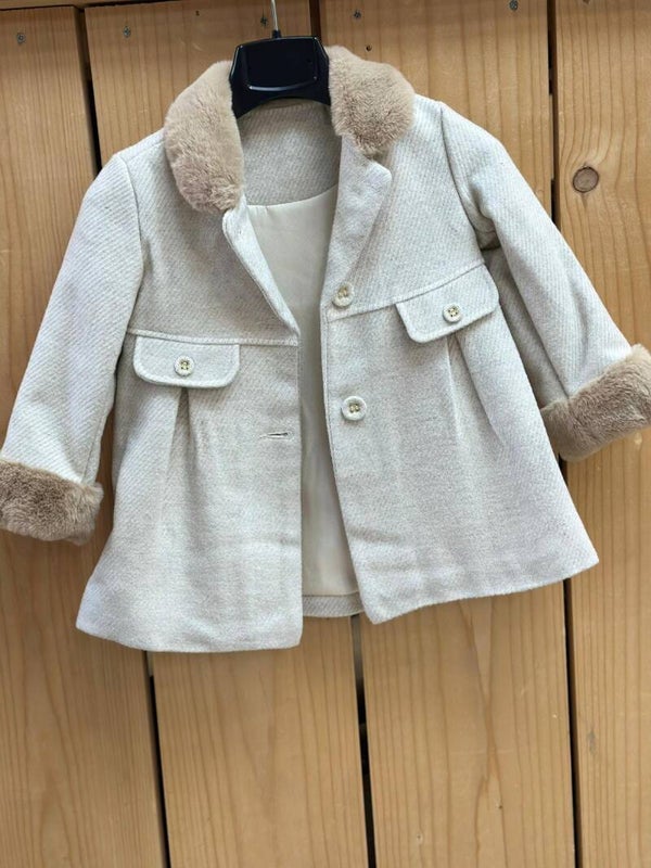 Beige Jas