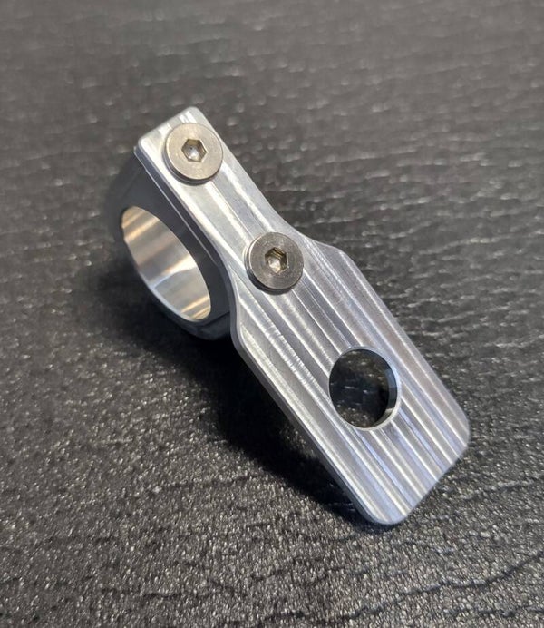 Handlebar switch gear for a single button or switch.