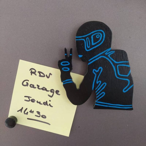 Noir bleu garçon