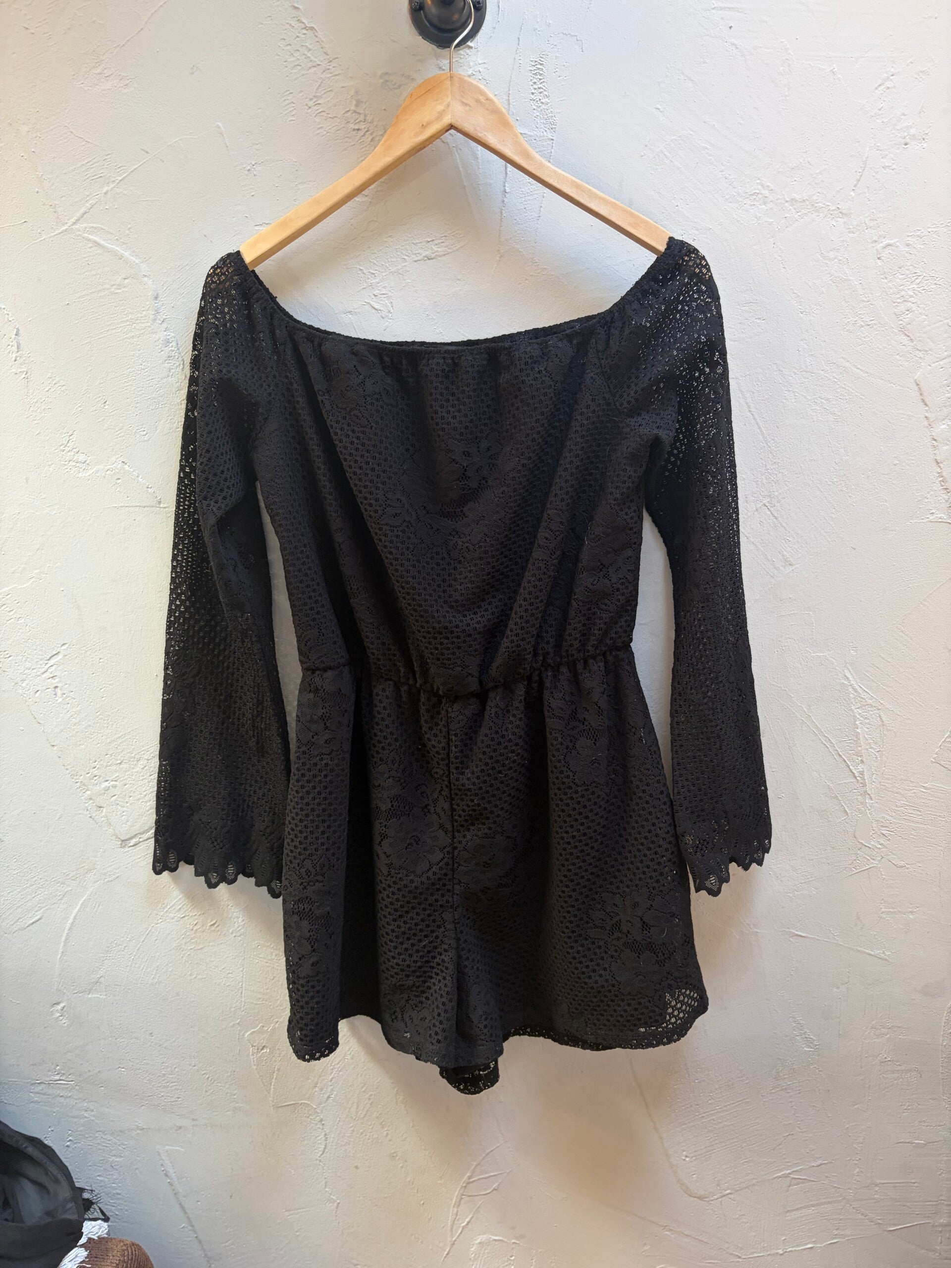 Lipsy London x Michelle Keegan Black Lace Playsuit – UK 12