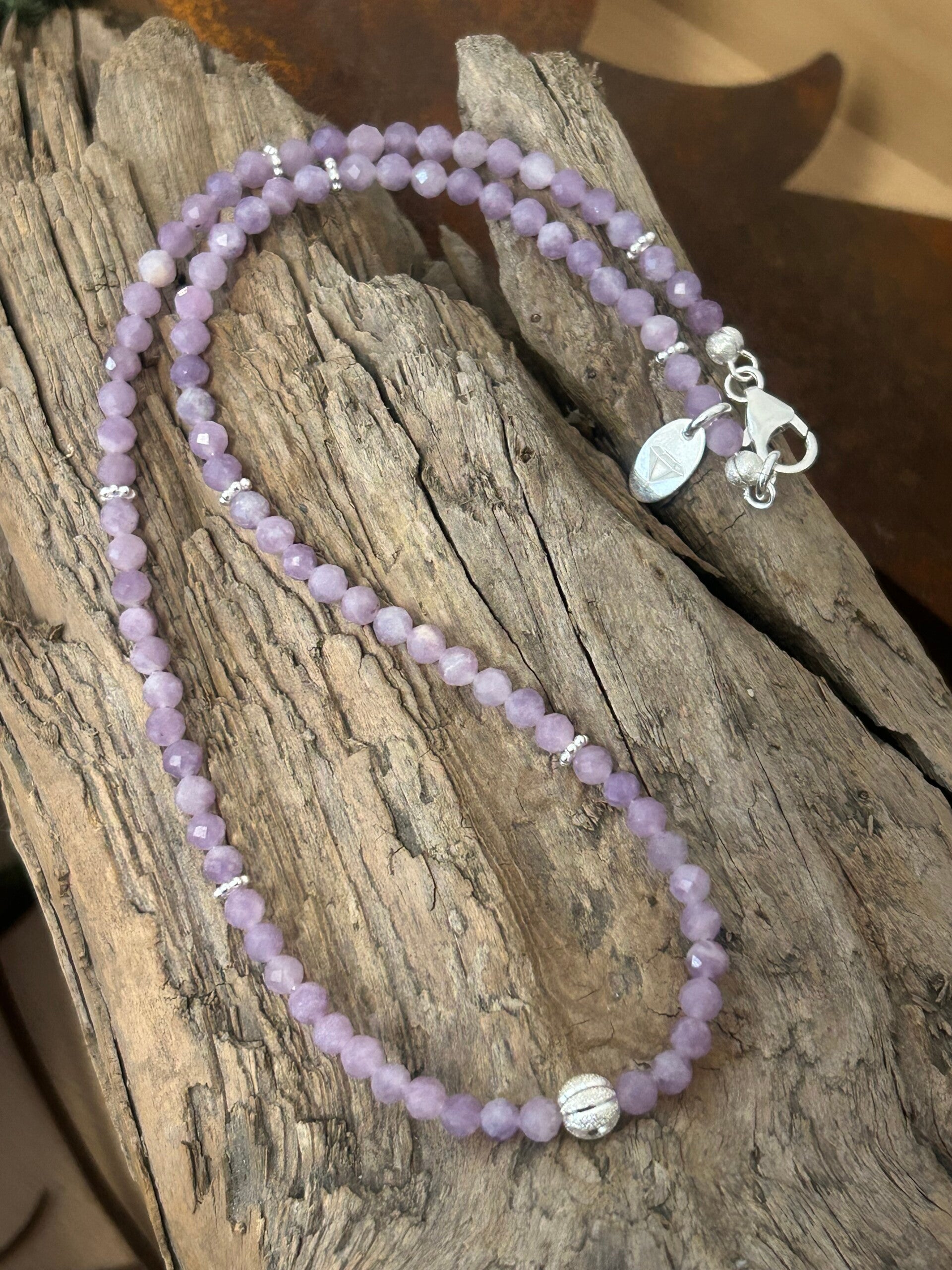 Halskette - Abgrenzung & Schutz (H420)