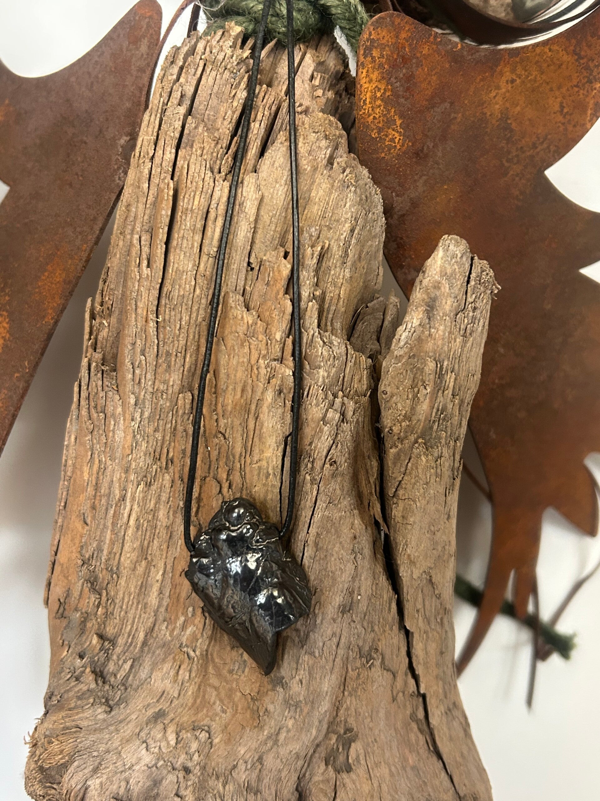 Halskette - Psilomelan Rohstein (H522) Einzelstück!