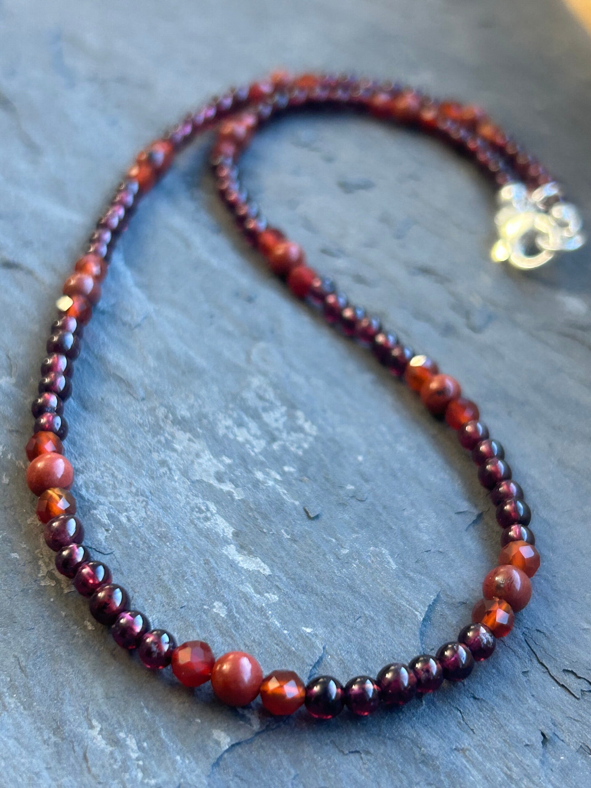 Halskette - Granat, Jaspis & Karneol (H580)