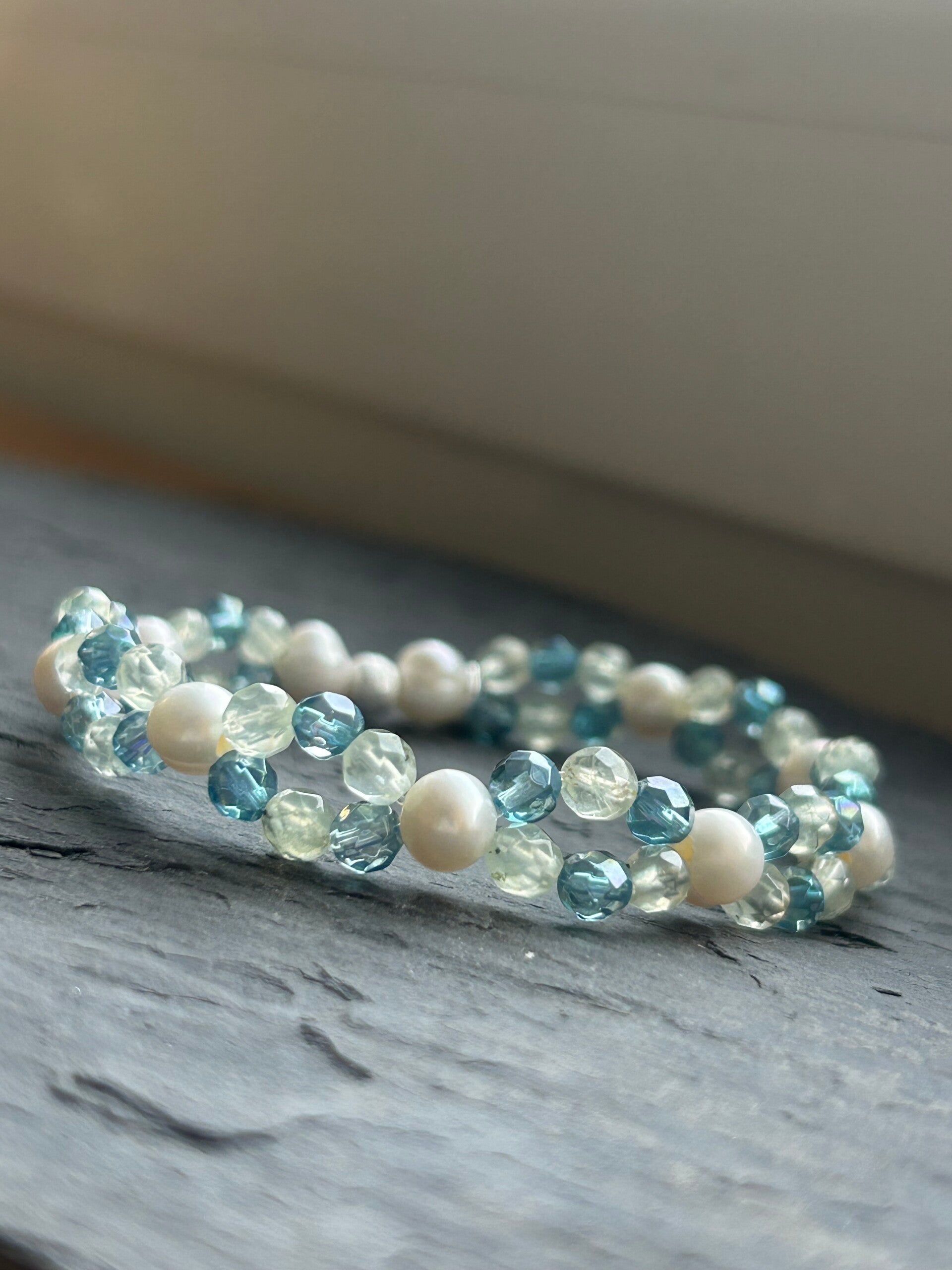 Armband - Aqua Aura, Prehnit & Süsswasserperle (A822)