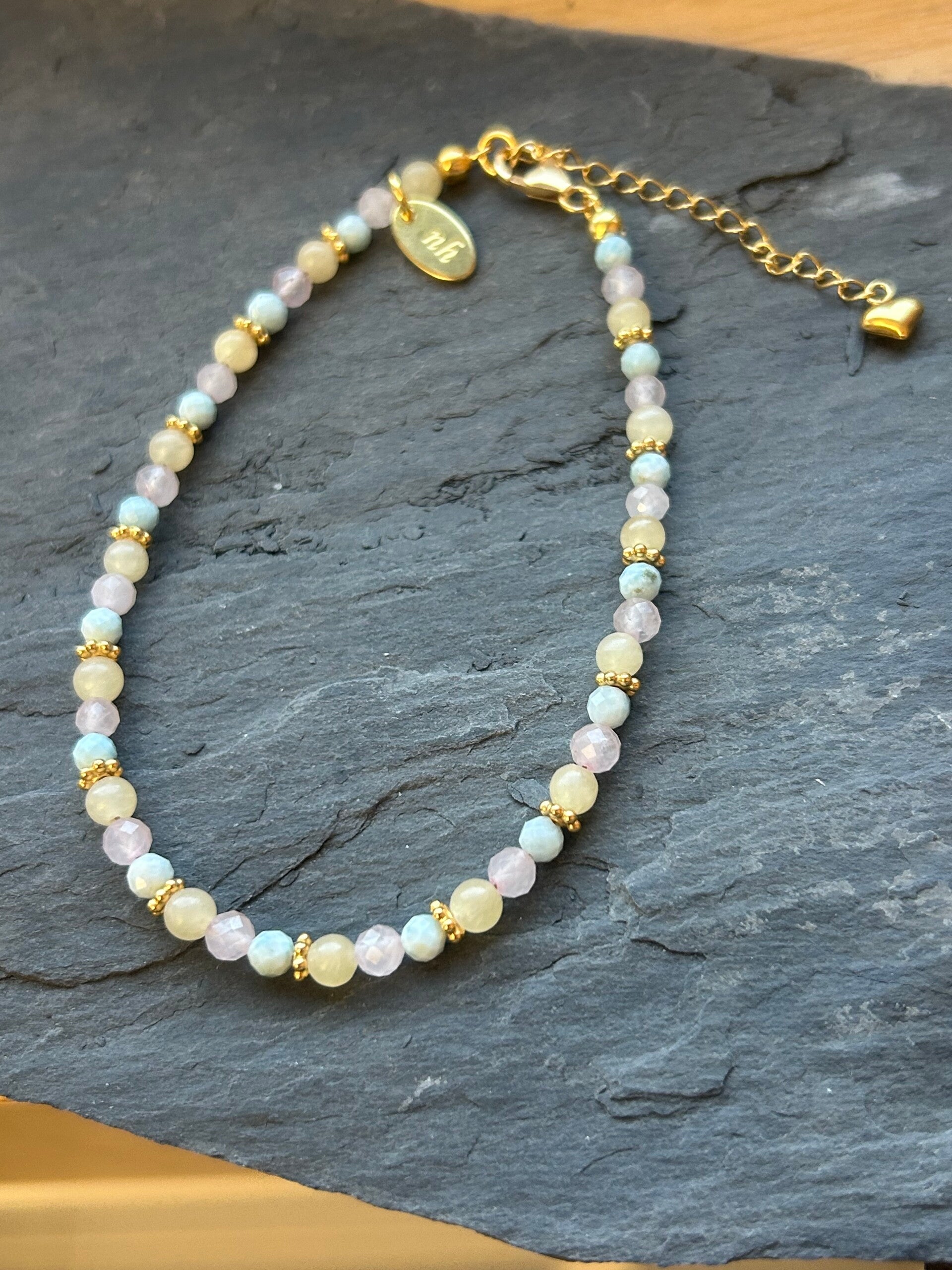 Fussketteli - Calcit gelb, Larimar & Rosenquarz (F146)