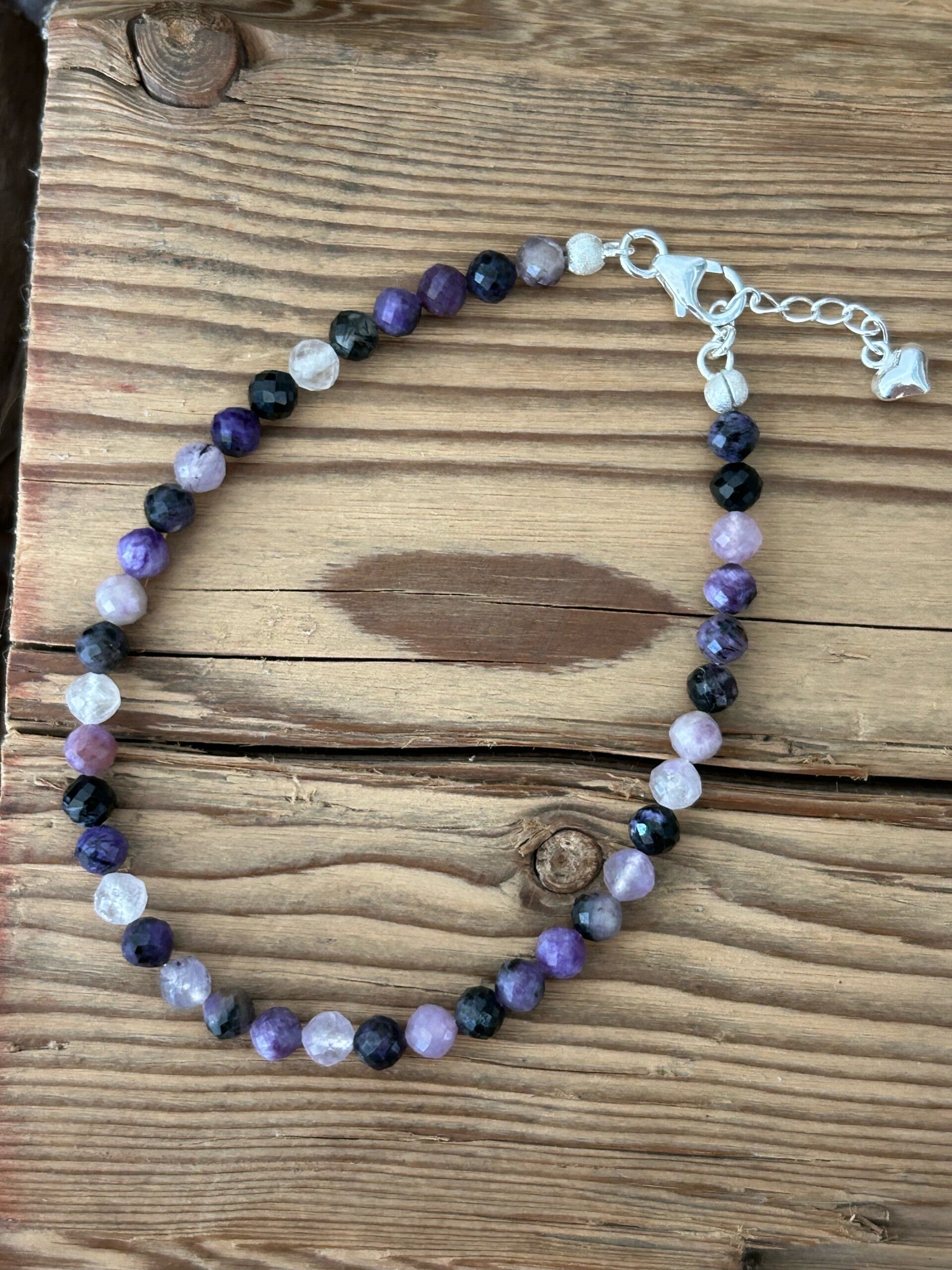 Fussketteli - Sugilith (F129)