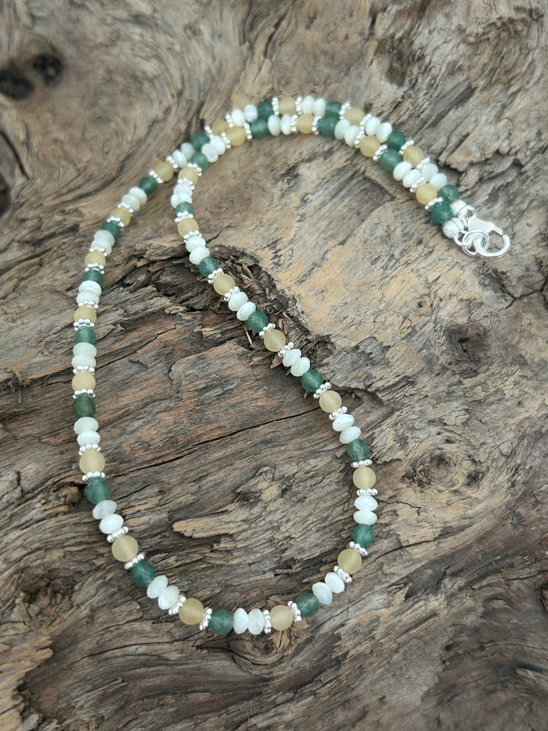 Halskette - die Fröhliche (H520)