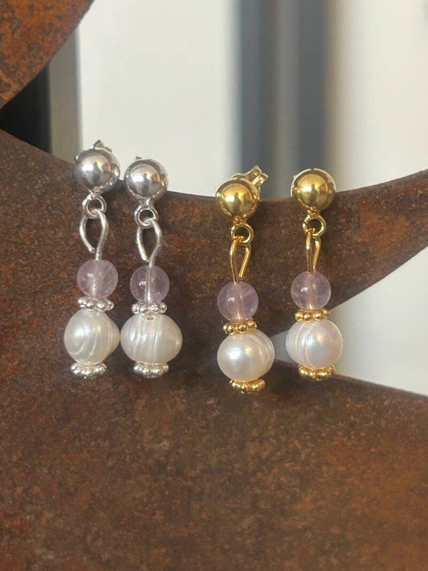 Ohrringe - Amethyst hell & Süsswasserperle (O576)