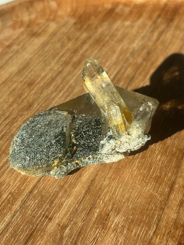 Limonit-Quarz mit Chlorit, Greina GR, Schweiz (D054)